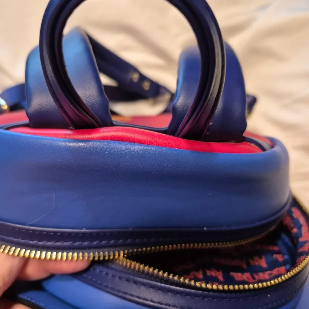 Loungefly Fievel Backpsck(mini) - Picture 4 of 8